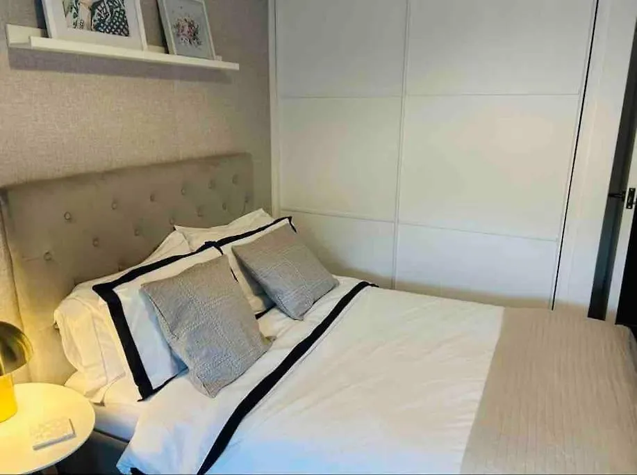 Large 2 Bedroom, Ground Floor Flat, Close To City 에든버러 영국