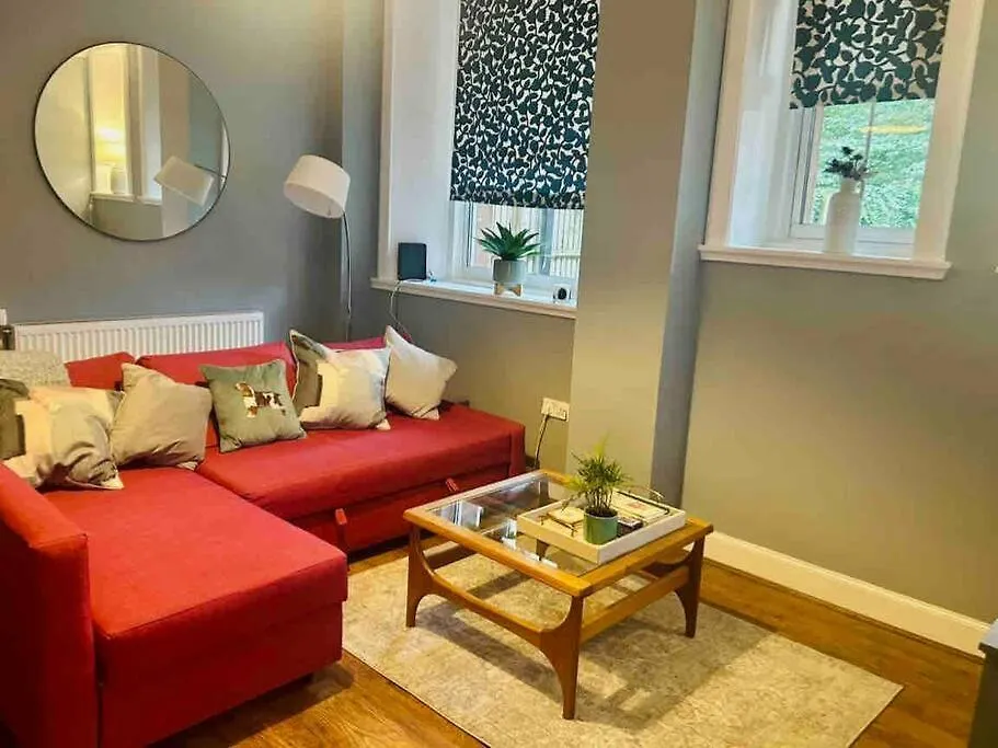 Apartmán Large 2 Bedroom, Ground Floor Flat, Close To City EDI